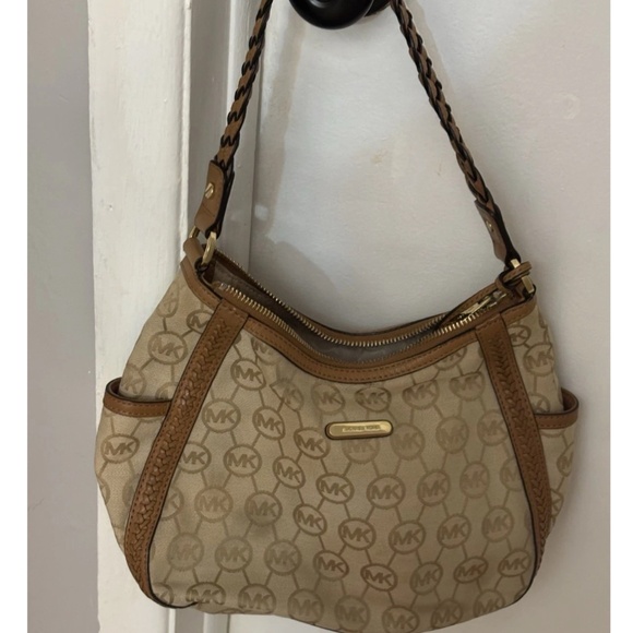 Used Michael Kors Beige Shoulder Bag - Picture 1 of 4